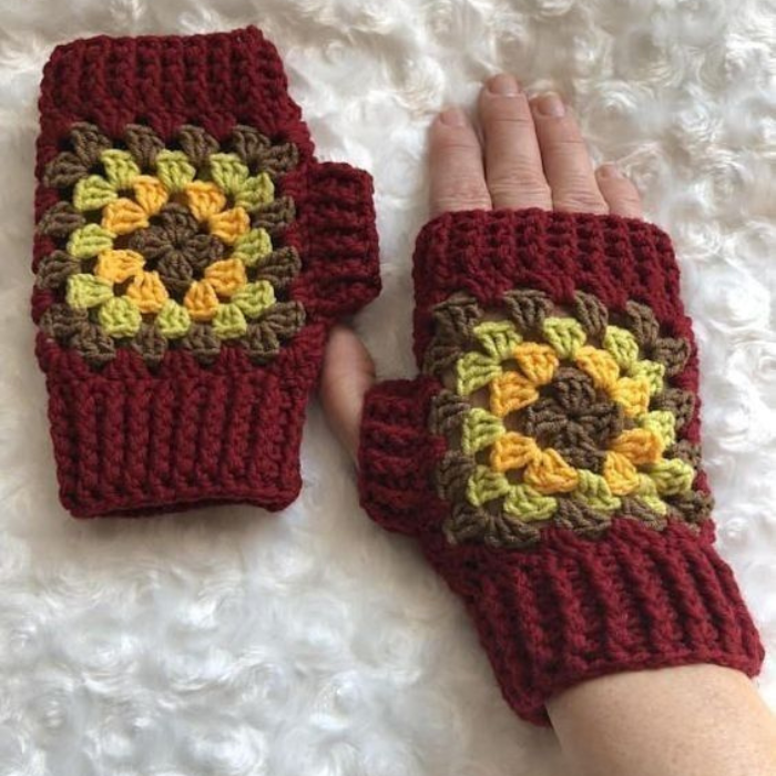 Ladies Hand & Foot Gloves  Pairs